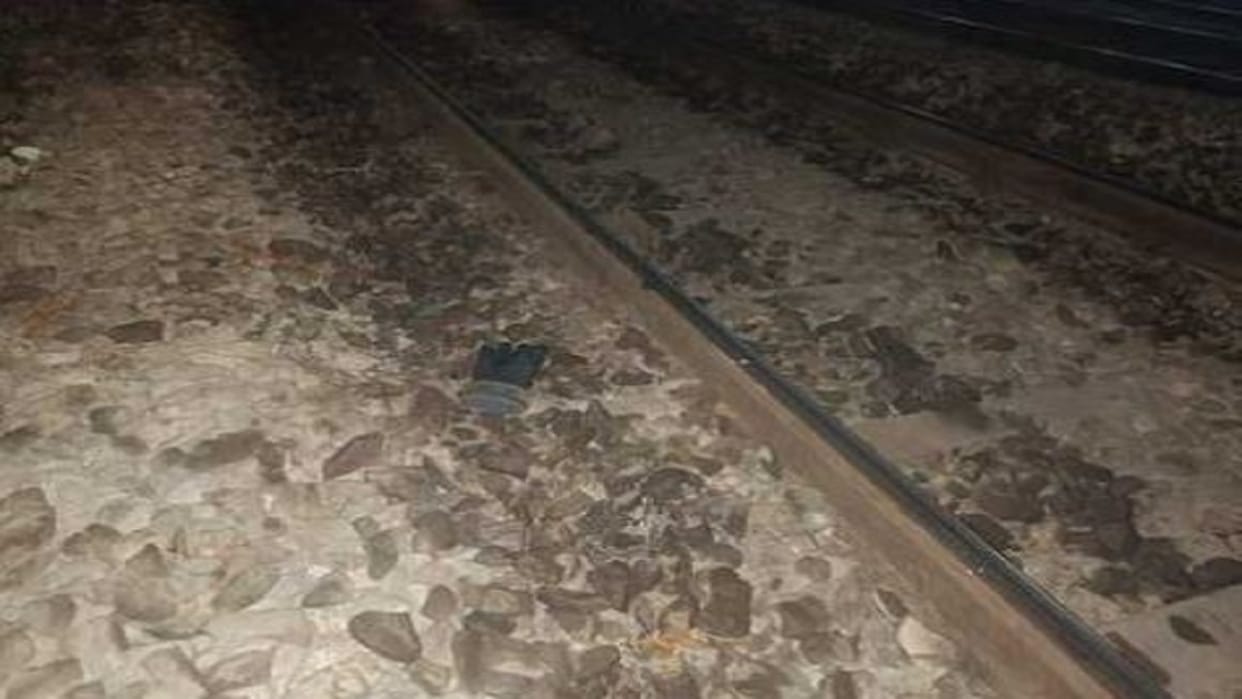 man died after being hit by a train in Bareilly