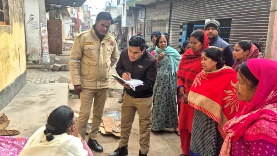 woman was evicted from her house along with her husband body for failing to pay rent In Unnao