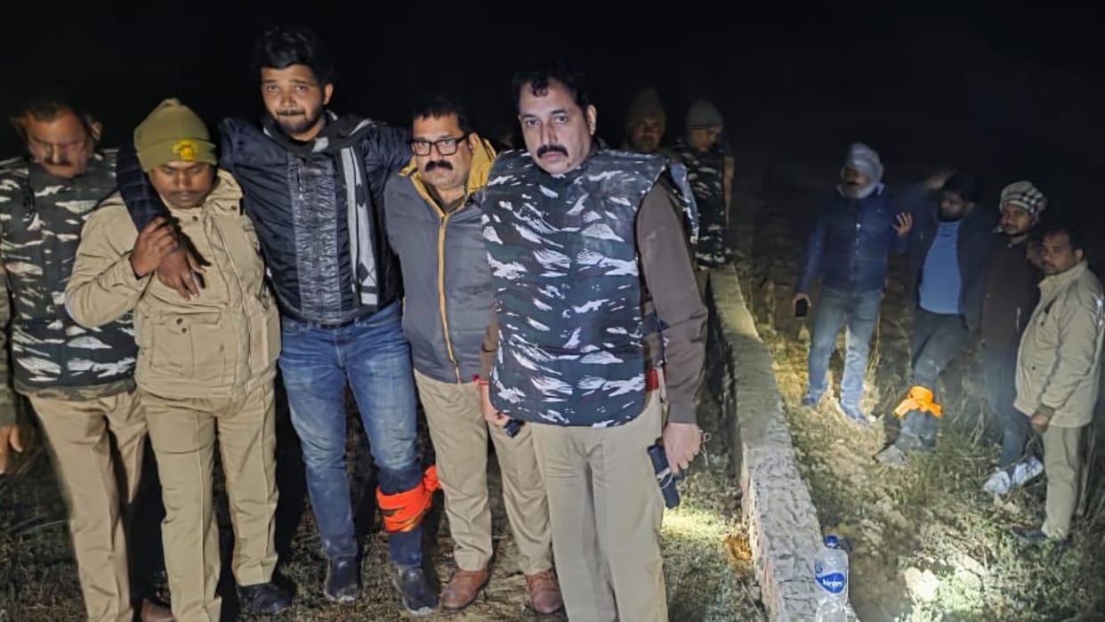 Five criminals arrested in police encounter in connection with shopkeeper murder in Ballia