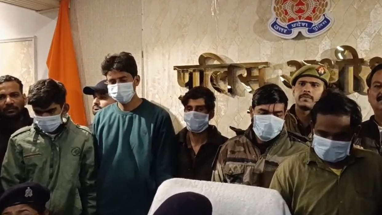 Police arrested six accused in robbery case in Hapur