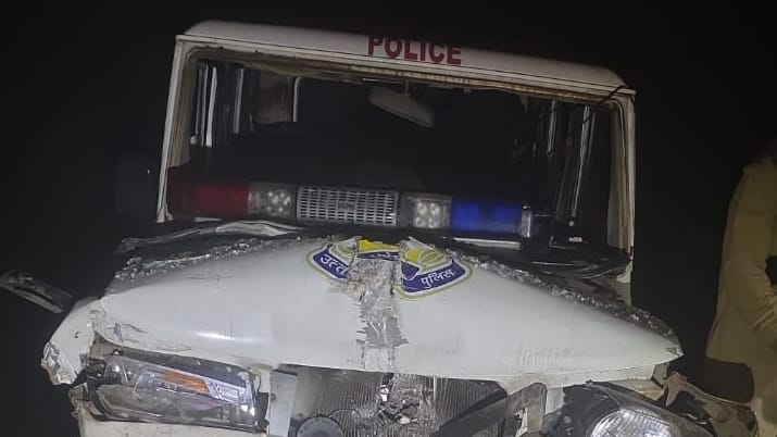 Etawah Fog causes havoc on Expressway police jeep collides with unknown vehicle two constables injured