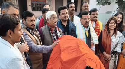 Kanpur Atal Bihari Vajpayee birth anniversary was celebrated with exhibitions and service activities