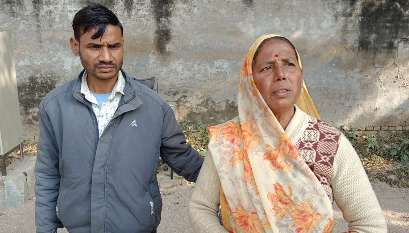 Kanpur Drunk wifes brutality she attacked her husband with axe 26 time returning home drunk from sisters house