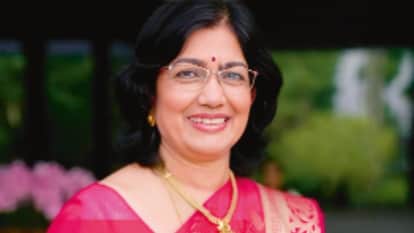 Singapore: Sarojini Padmanathan appointed to head temples, Hindu board to manage Indian culture