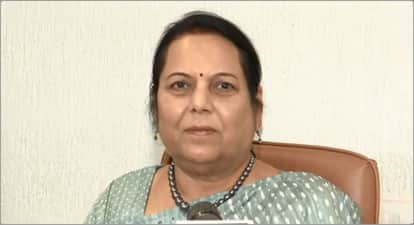 Pune civic polls: Shiv Sena workers protest outside Gorhe’s home against BJP’s offer of 15 seats