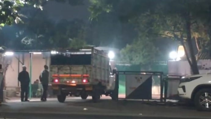 Lalu Yadav Family : नए साल में किस पते पर मिलेंगे लालू यादव? सर्कुलर रोड से राबड़ी आवास खाली हो रहा अभी!