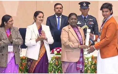 Bihar: वैभव सूर्यवंशी को राष्ट्रपति द्रौपदी मुर्मू ने 'पीएम बाल पुरस्कार' से किया सम्मानित, सीएम ने दी बधाई