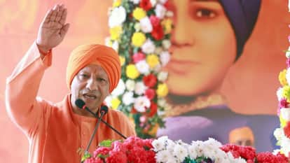 CM Yogi said PM Modi has heard voice of Sikhs across country and declared December 26 as Veer Bal Diwas