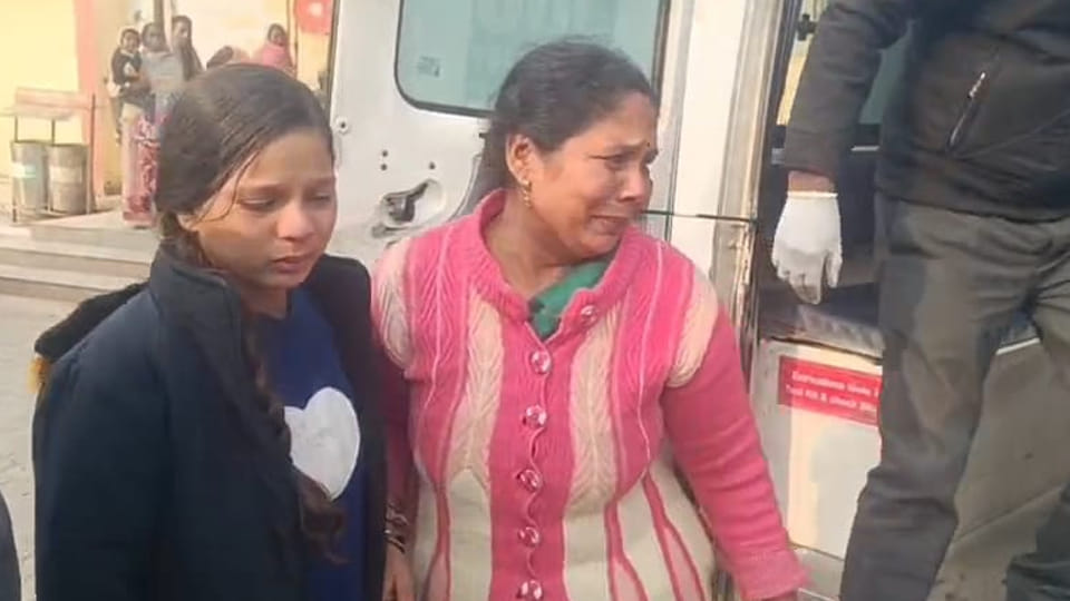 Unnao: Elder brother kills younger brother with knife after being hit with stone; family in shock