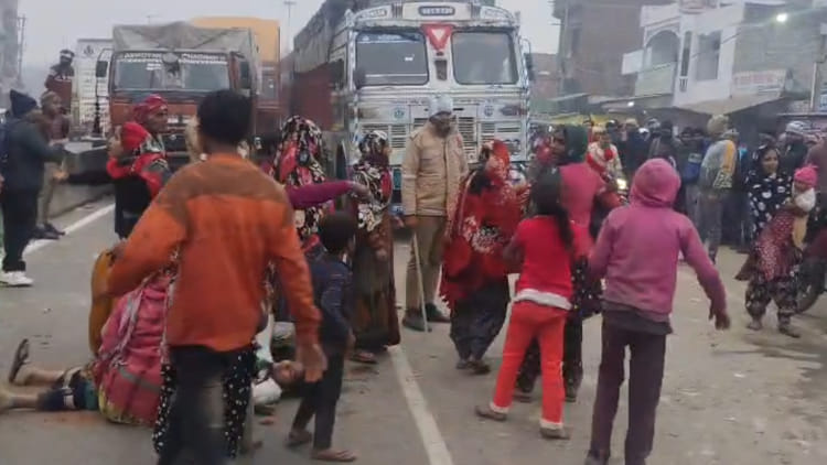 Kannauj Crime: आरोपियों को छुड़ाने के लिए महिलाओं ने पुलिस पर किया पथराव