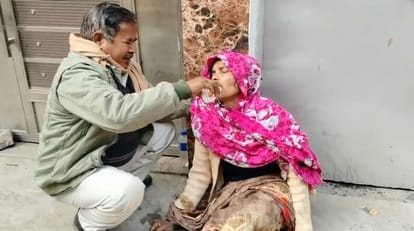 Kanpur Man brutally murders wife by disfiguring her face locks the house and flees