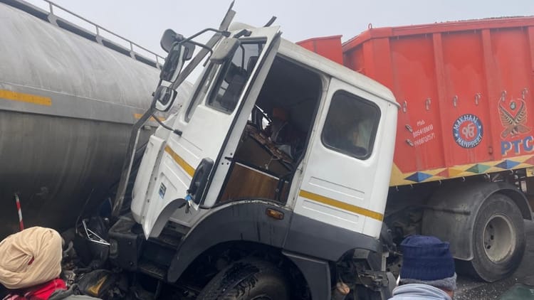 पंजाब में धुंध का कहर:मोगा में भिड़े कई वाहन, बाइक सवार की माैत; चार दिन बेहद घने कोहरे का अलर्ट – Fog In Punjab Zero Visibility Alert For Extremely Dense Fog For Four Days