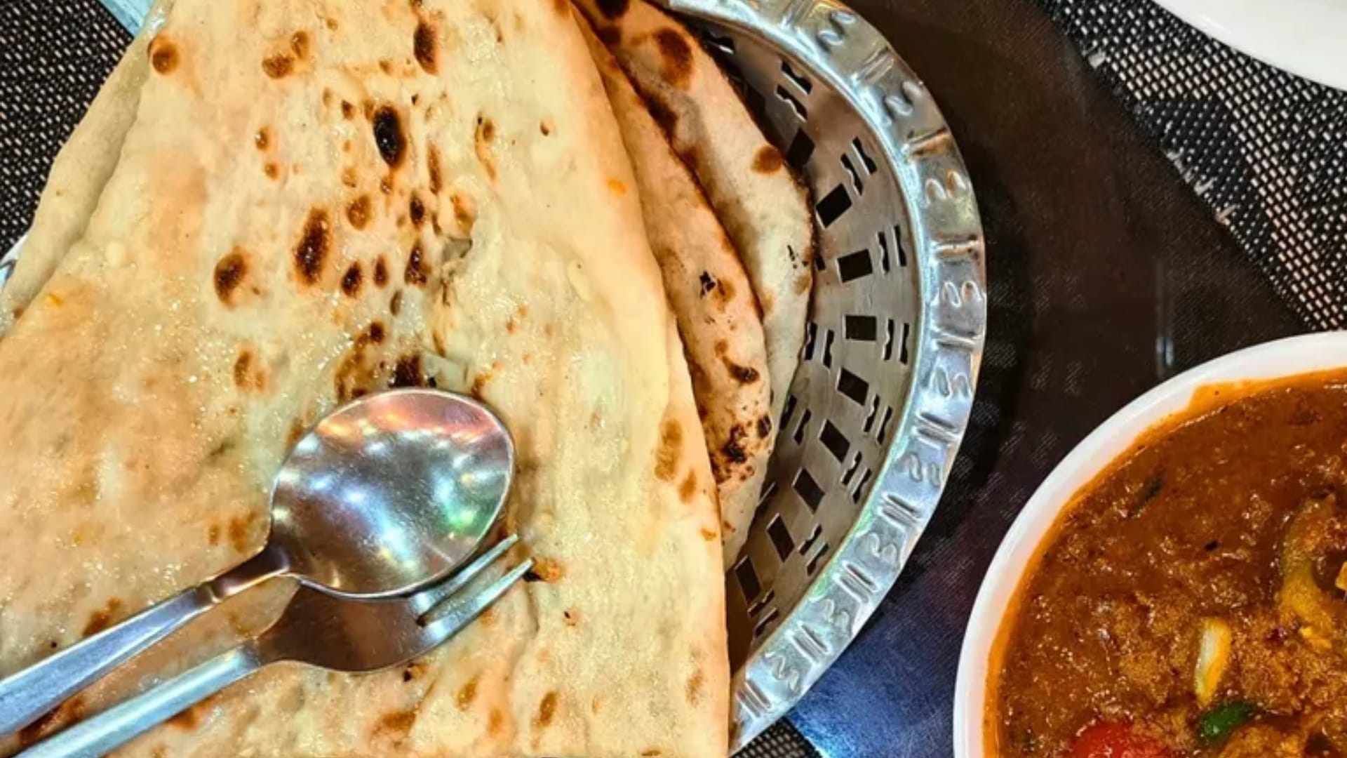 Butter Naan Recipe at Home How to Make Restaurant-Style Method Without Tandoor