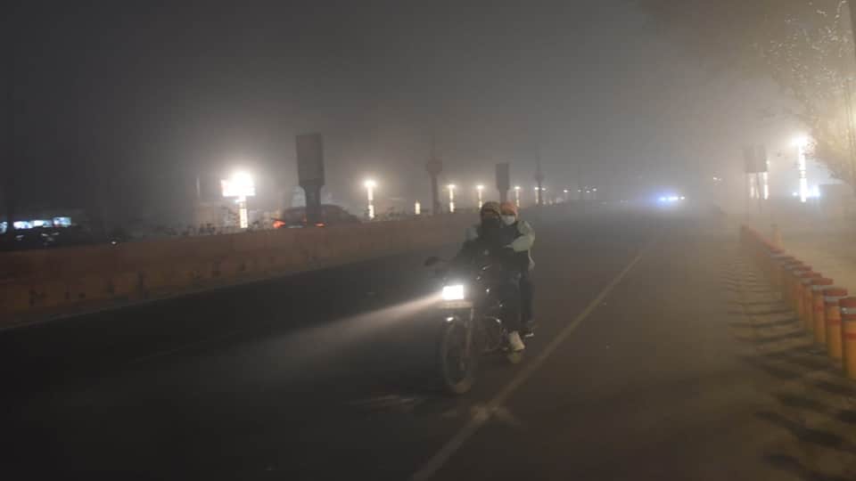 UP Moradabad Weather Forecast Today: Dense Fog, Cold Wave IMD Alert Aaj ka Mausam ki Jankari