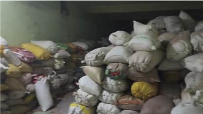 200 sacks of paddy illegally stored in Hardi Bazaar seized in Korba
