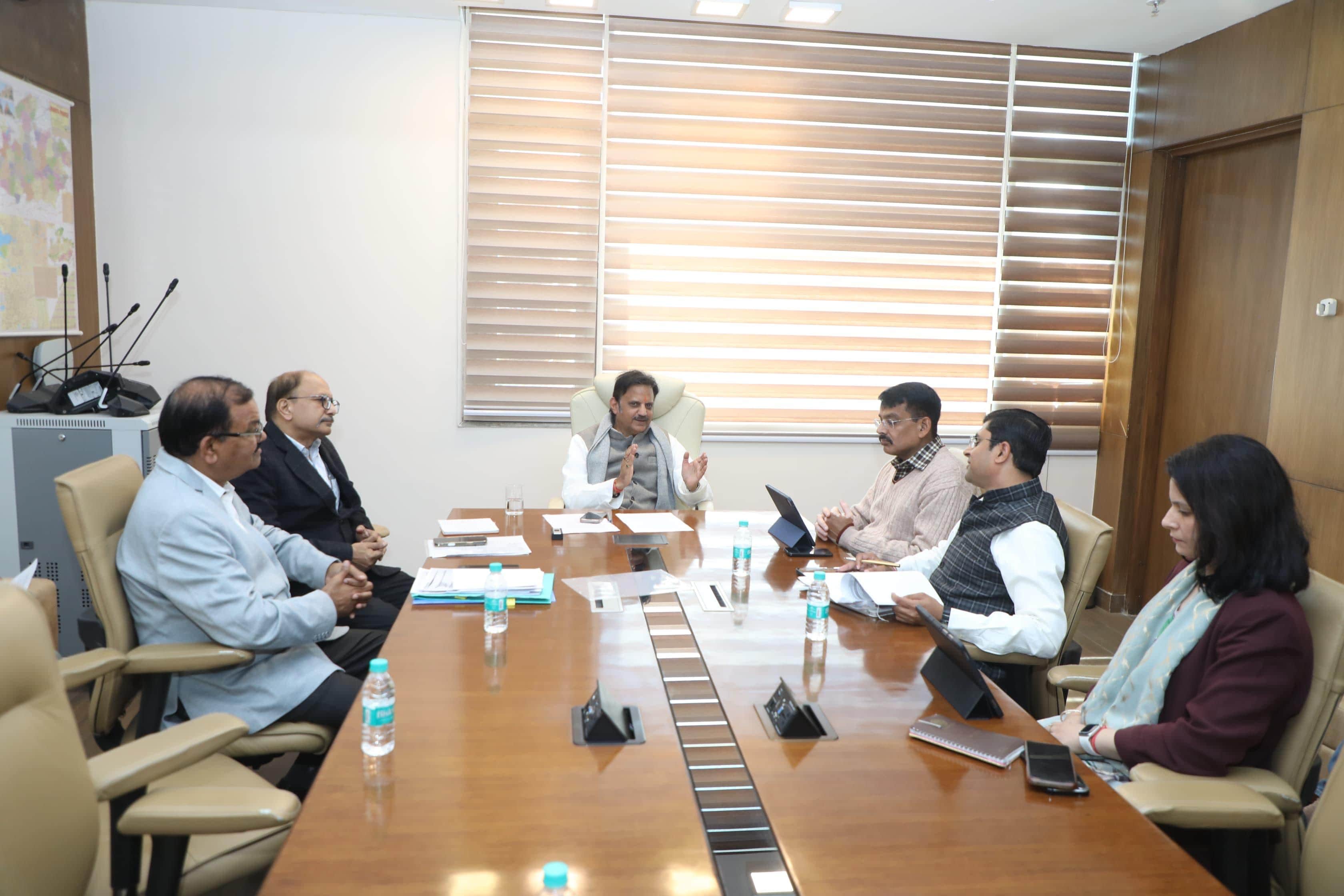 स्वास्थ्य विभाग की बैठक