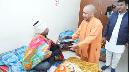 CM Yogi inspects two night shelters in Gorakhpur; UP releases budget for blankets and other supplies