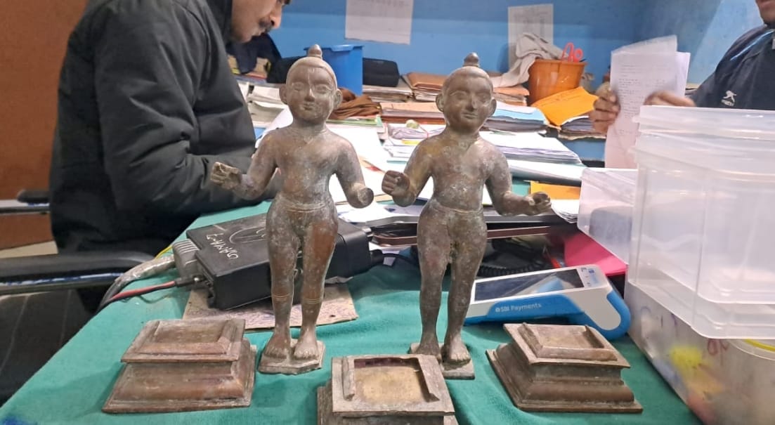 Bihar: Ashtadhatu idols found buried underground in Sharif house a platform was being constructed above them