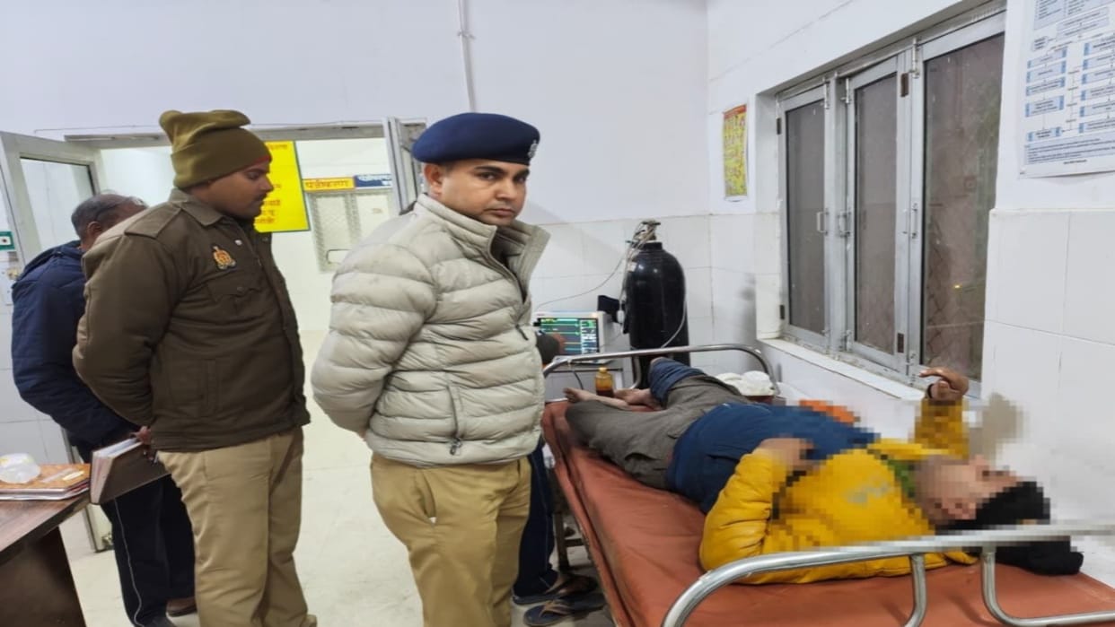 Pratapgarh News: Police encounter with robbers, three arrested, stolen goods recovered