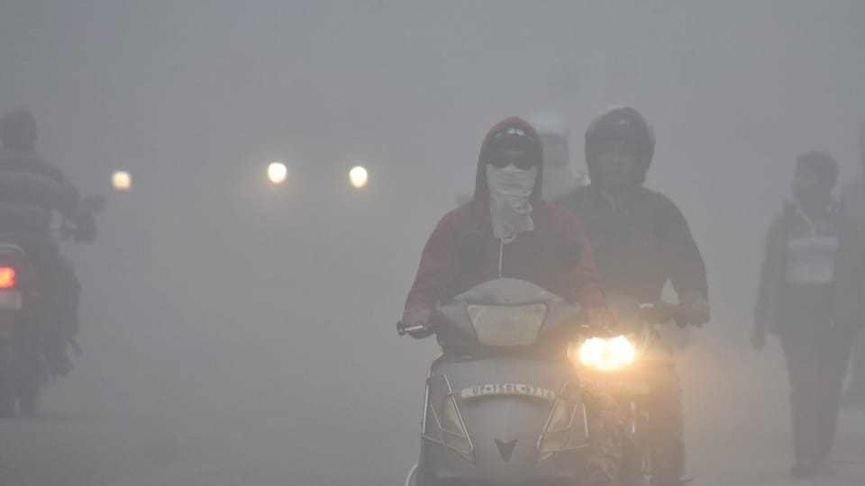West UP Weather Alert: Double Attack of Cold Wave and Pollution, No Relief in Sight