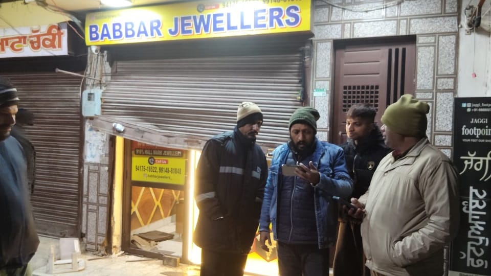Burglary at Jewellers shop Jalandhar