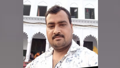Kanpur: Panic erupted after the naked body of a petrol pump worker was found at the railway grounds