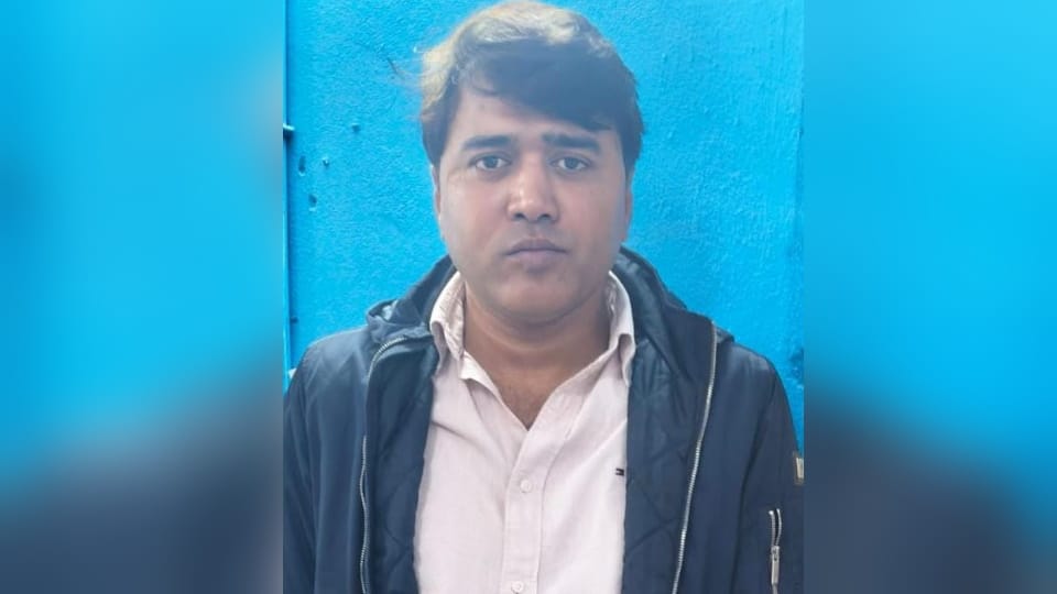 Dehradun news suspected solver arrested during IBPS Scale Three exam was apprehended