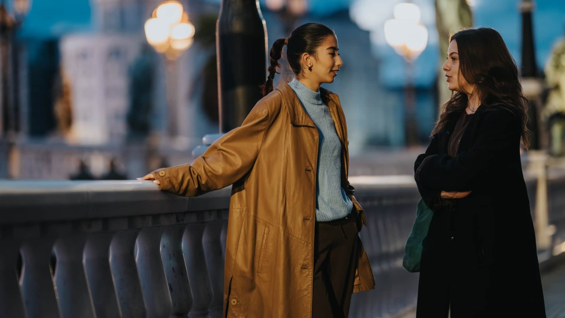 avoid these fashion mistakes while wearing over coat in winter