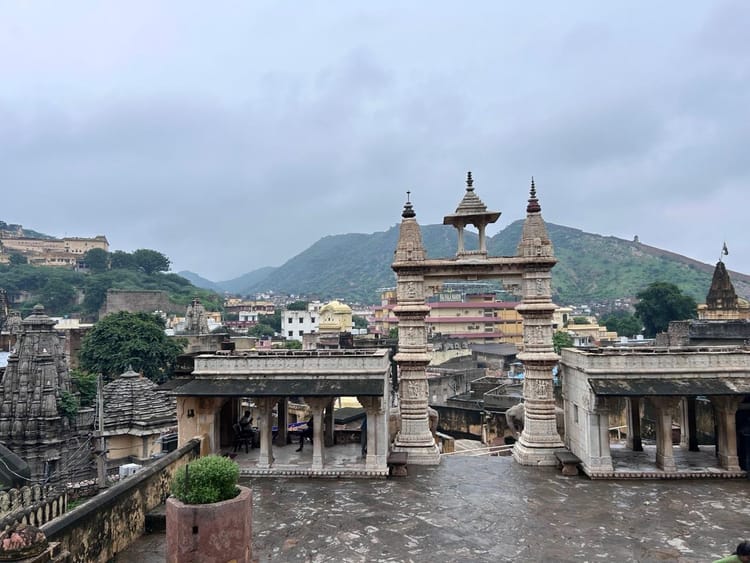 Jaipur New Year:  न्यू ईयर 2026 पर राजस्थान में उमड़ा सैलानियों का सैलाब, जयपुर बना टूरिज्म हॉटस्पॉट