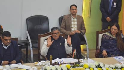 Chandigarh Municipal Corporation meeting Administrator Gulabchand Kataria arrives