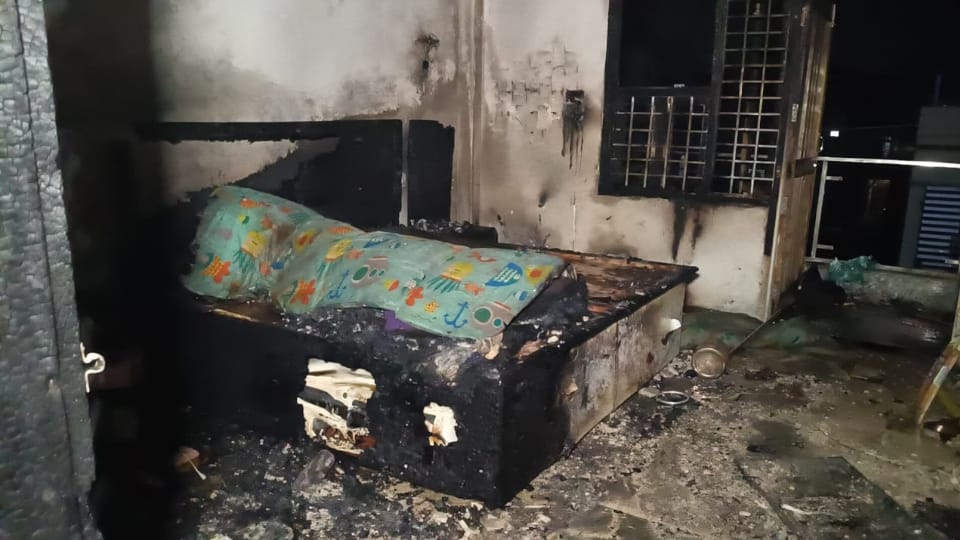 Muzaffarnagar fire incident New twist Gold jewelry missing Gas company searched the house