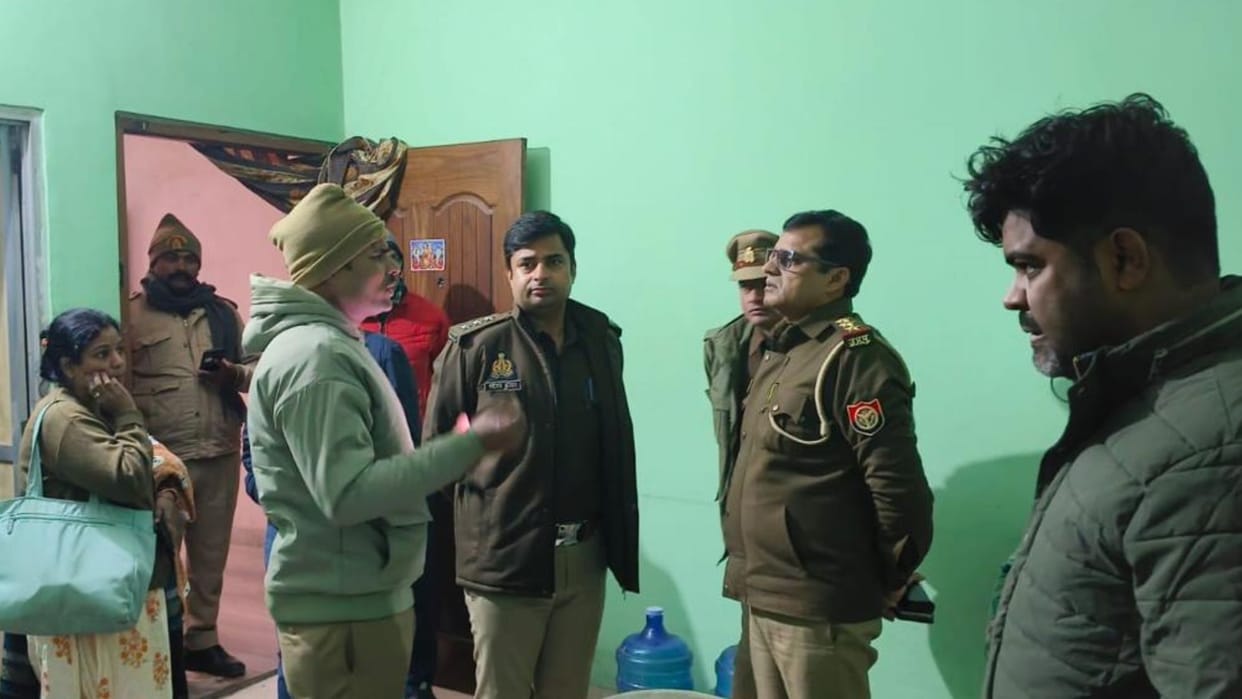 Father and daughter consumed poison father died and daughter in critical condition in varanasi
