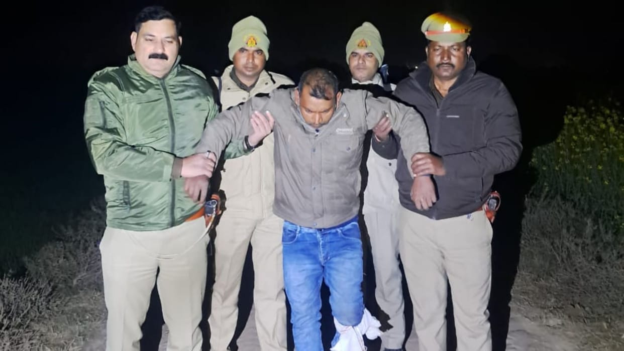 UP Police Encounter two criminals arrested and one injured in Azamgarh