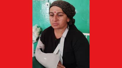 Rope breaks during a tug-of-war competition in Shilabaag Sirmaur 17 people injured after falling into a gorge