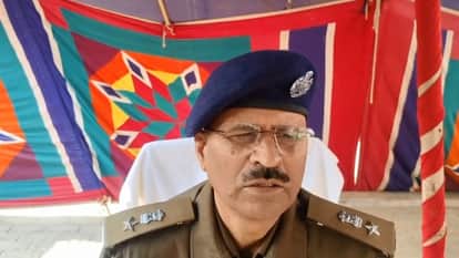 Chitrakoot young man committed suicide by shooting himself in he had returned home in state of intoxication