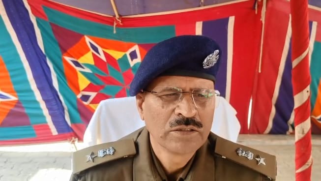 Chitrakoot young man committed suicide by shooting himself in he had returned home in state of intoxication