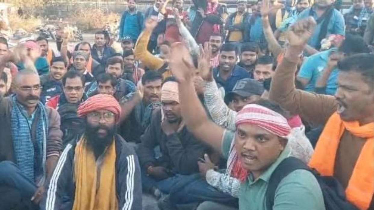 Fight over leave in Kalinga Corporation Deco Company in Korba