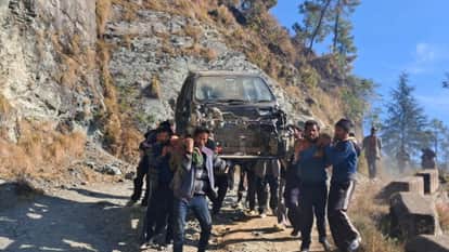 car parts were dismantled carried on shoulders and taken to the road Kalvari Panchayat Kullu Himachal