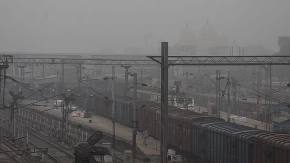 premium trains are crawling; 42 trains including Tejas, Vande Bharat, Shatabdi are running up to 17 hours late