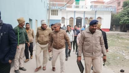 Bihar News: District administration conducts raid on the residences of municipal council employees in Siwan