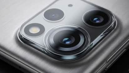 smartphone camera hidden uses ai chatting translation scanning digital payments