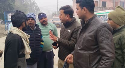 Auraiya Due to fog motorcycle collided with tractor trolley farmer died his nephew narrowly escaped