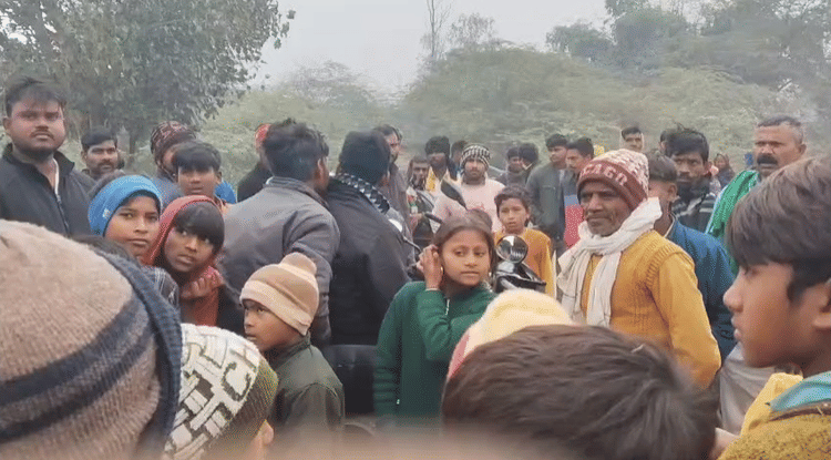 Lucknow: बच्चों को देने के बजाय 11 रुपये प्रति किलो के हिसाब से बेंच दी किताबें, बीईओ की जांच में खुलासा