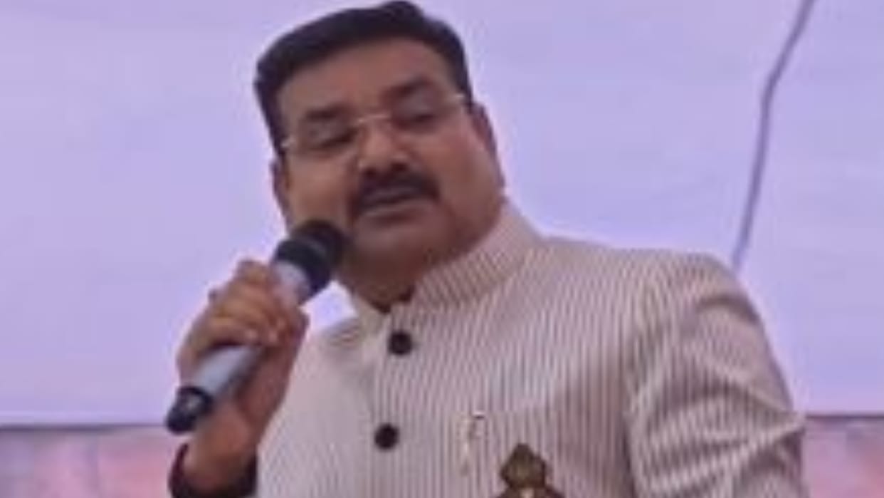 minister sanjay gangwar saying The voice of 80 percent of the people should be louder than that of 18 percent