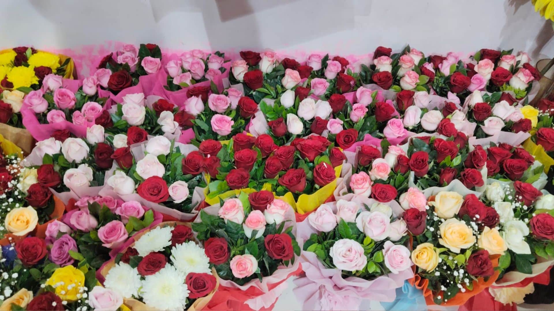 New Year 2026  celebration in Varanasi demand for flowers from Bengaluru and foreign countries