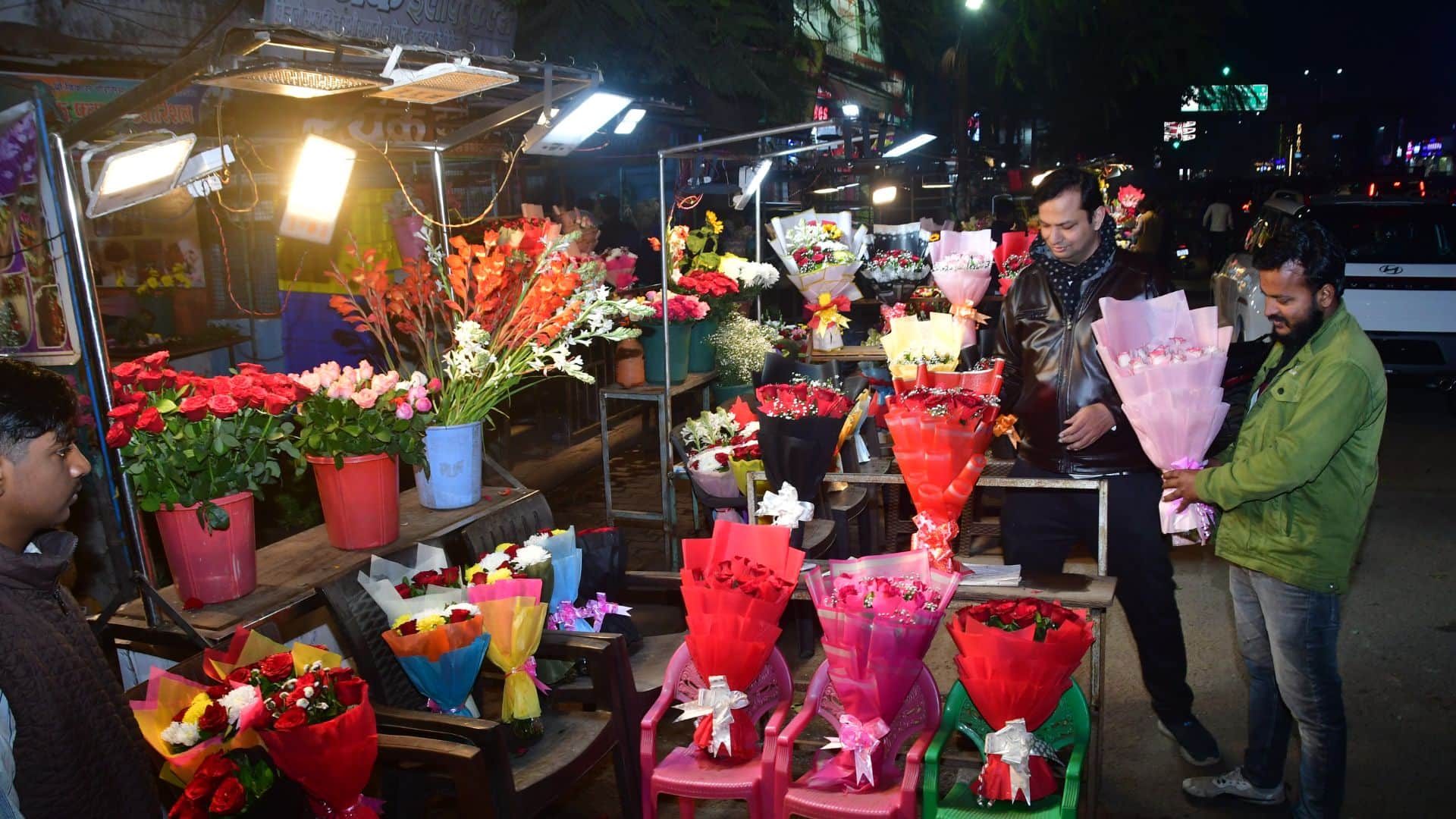 New Year 2026  celebration in Varanasi demand for flowers from Bengaluru and foreign countries