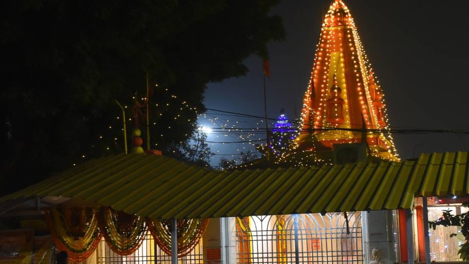 Lucknow ready to bid farewell to 2025 and welcome 2026 Know about places to visit and places to celebrate
