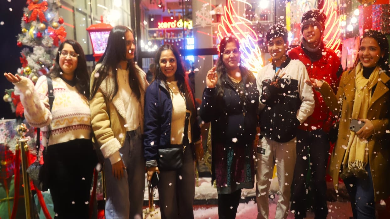 New Year 2026 Celebration Photos Crowds from clubs to markets on last day of year
