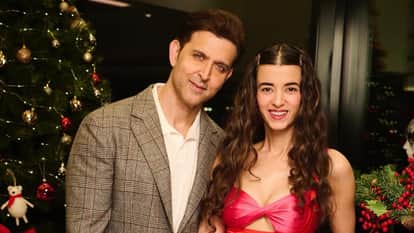 Hrithik Roshan dance with Saba Azad welcomes 2026 reveal fact about double thumb