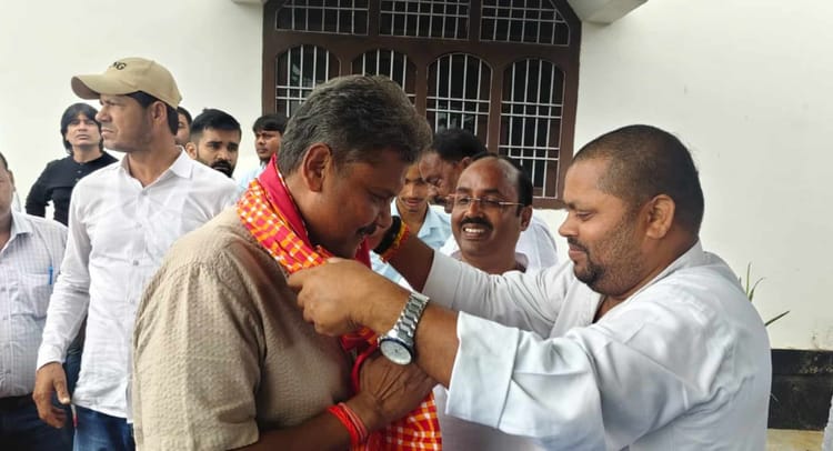 Bihar: बिहार की शिक्षा को नई दिशा! सुनील कुमार को मिला बेस्ट एजुकेशन मिनिस्टर अवार्ड